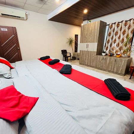 Hotel Adh Hazel Wood à Mysore Extérieur photo