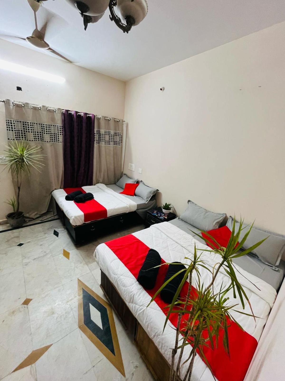Hotel Adh Hazel Wood à Mysore Extérieur photo