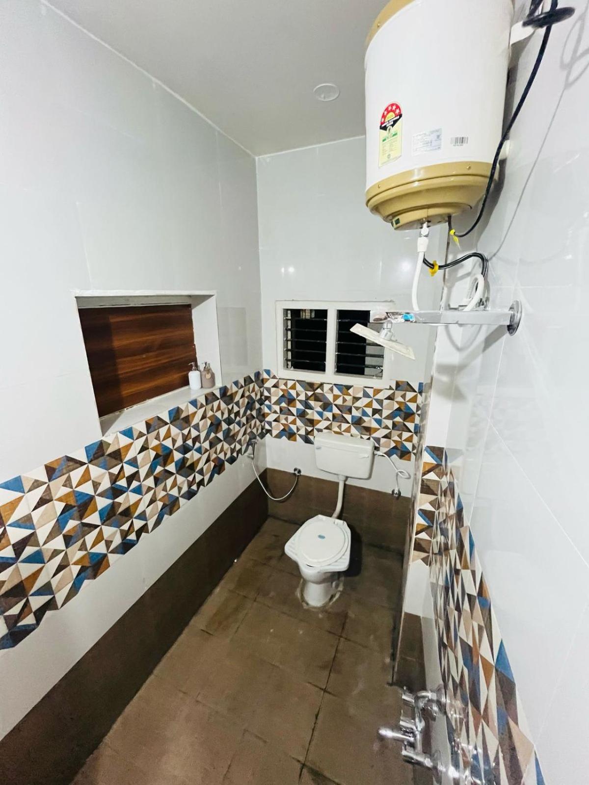 Hotel Adh Hazel Wood à Mysore Extérieur photo