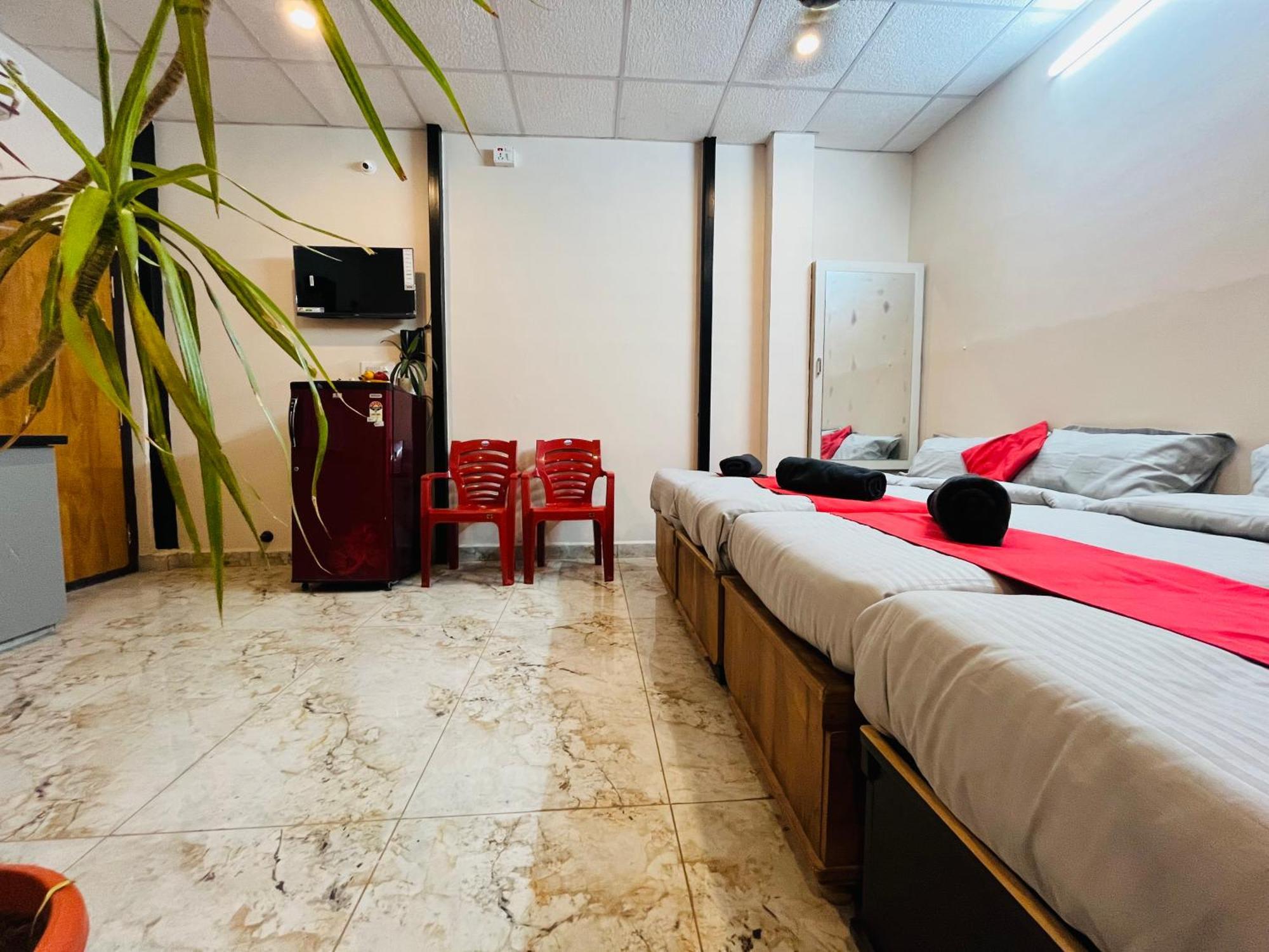 Hotel Adh Hazel Wood à Mysore Extérieur photo